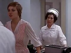 كانديس ريالسون في ممرضات شريط الحلوى